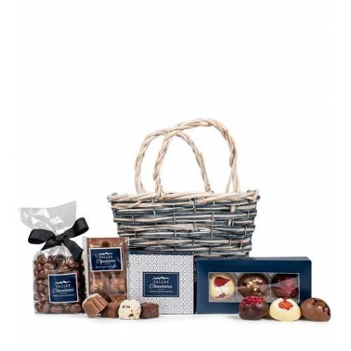 Bild von Prestige Hampers Chocoholic – Chocolate Gifts – Chocolate Hampers – Chocolate Gift Delivery – Chocolate Hamper Delivery – Chocolate Delivery