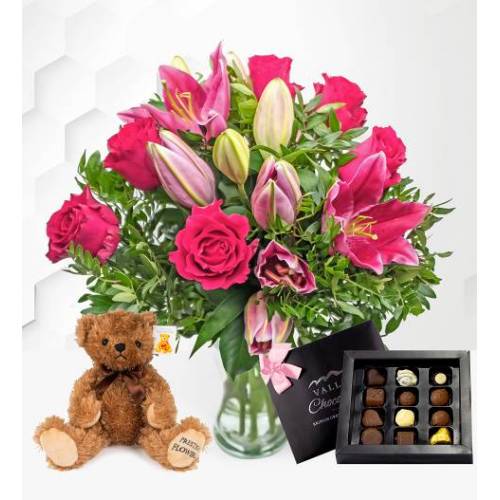 Bild von Rose and Lily – Free Chocs – Flower Delivery – Next Day Flower Delivery – Next Day Flowers – Send Flowers – Flowers By Post