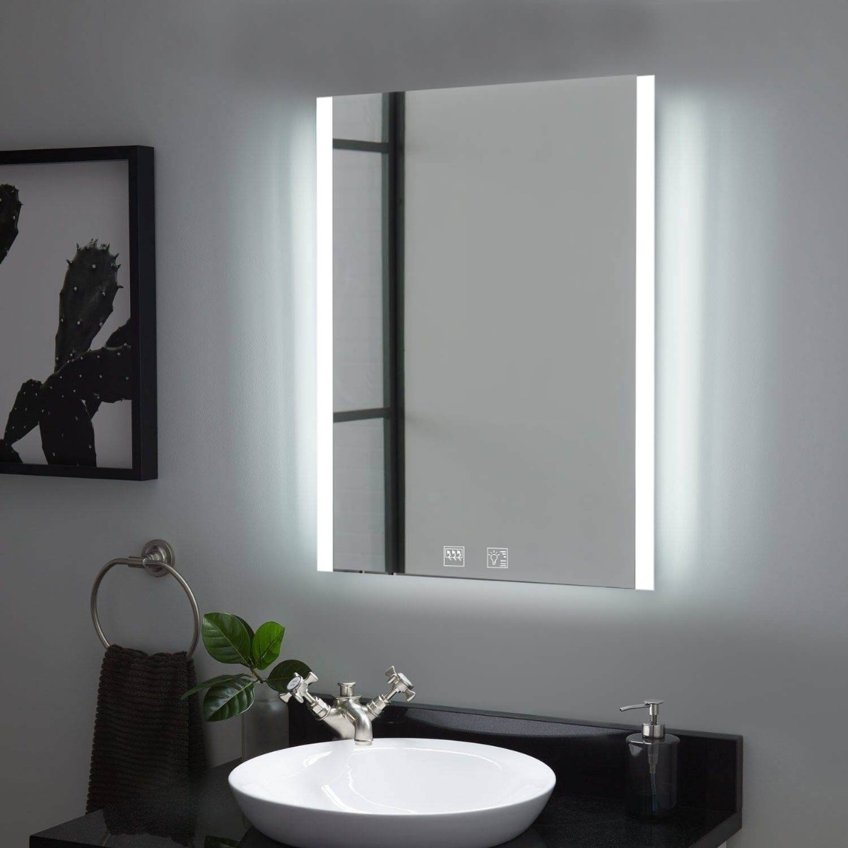 Bild von Simple Lighting LED Mirror With Tunable Colour, Bluetooth Speaker & Demister
